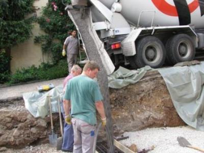 betonieren mit der Hilfe des Nachbars betonieren mit der Hilfe des Nachbars
